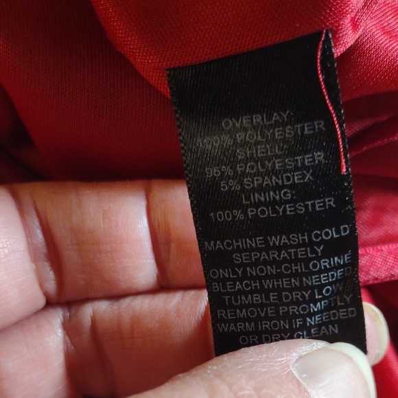 White House | Black Market Red Rose Waterfall Style Sleeveless Dress - Sz. M - Picture 16 of 16